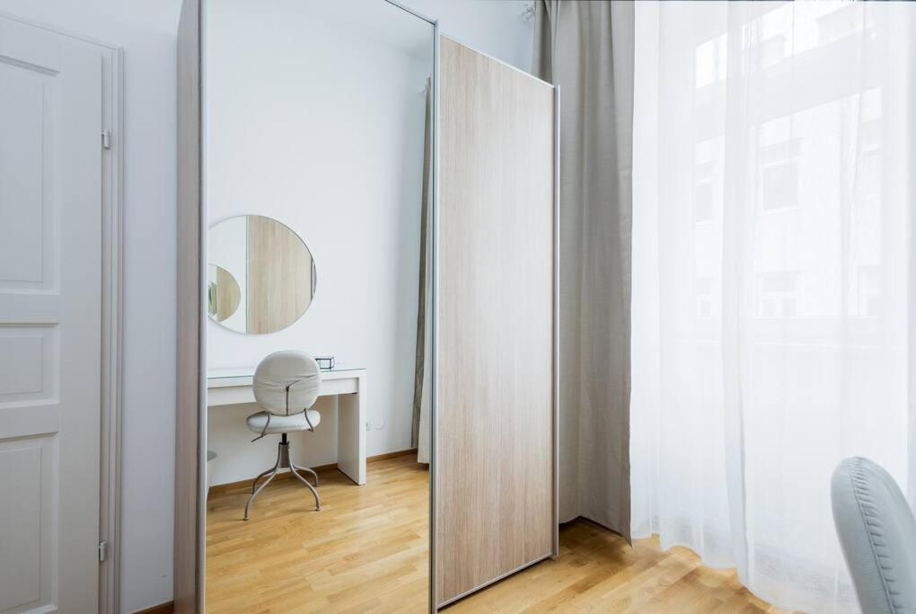 Orestaliving - Spacious 2Br On The Danube Canal Vienna Esterno foto