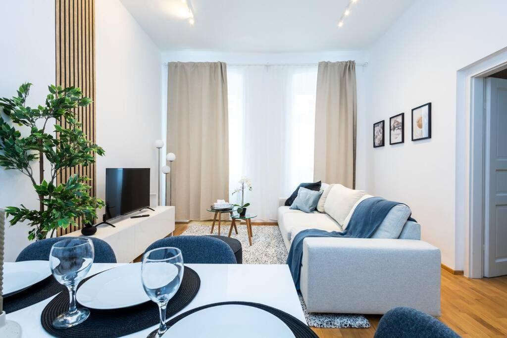 Orestaliving - Spacious 2Br On The Danube Canal Vienna Esterno foto